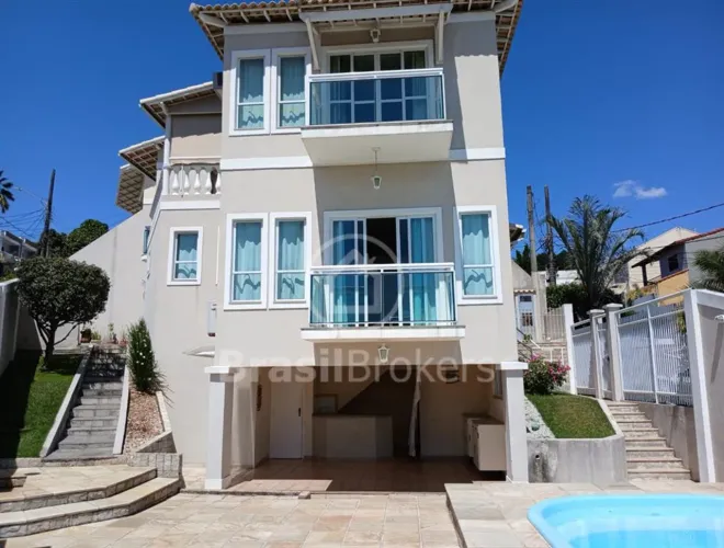 CASA DUPLEX com 3 quartos , 2 suites, Condominio fechado -Jacarepagua