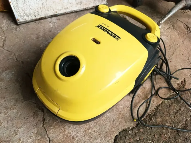Aspirador De Pó 127V (NÃO TEM OS ACESSÓRIOS)