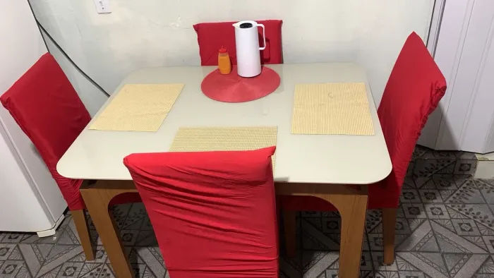 Vendo por motivo de viagem com urgência