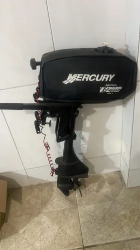 Motor de barco 3.3