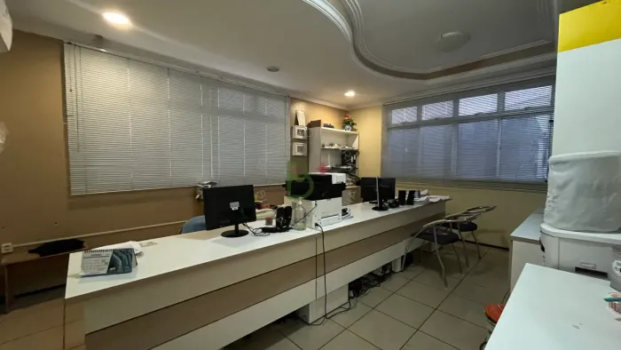 Imóvel para venda tem 1511 metros quadrados com 4 quartos em Parangaba - Fortaleza - CE