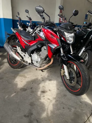 Honda Cb Twister 250cc 2019 (leia o anúncio)