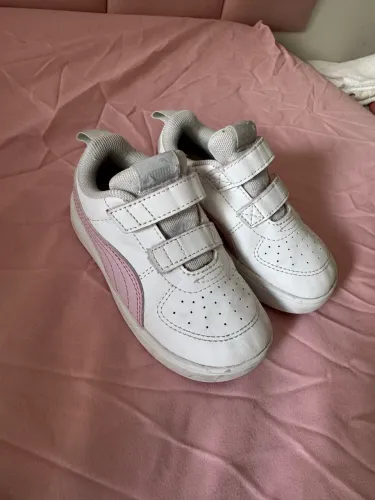 Tênis puma número 22 branco com rosa 