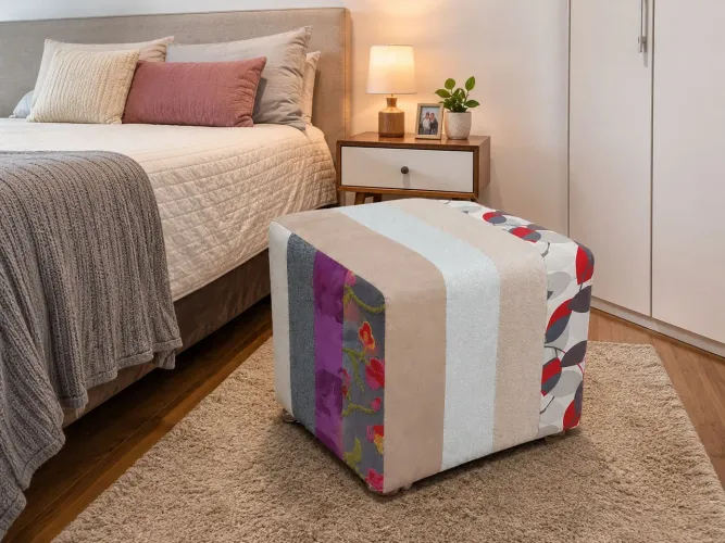 Puff Cubo Decorativo Moderno, Resistente e Versátil