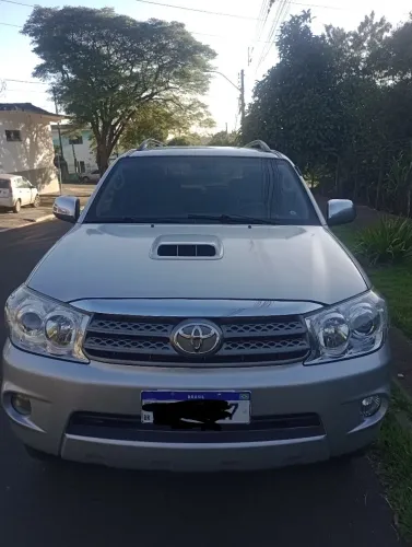 Toyota Hilux SW4 SRV D4-d 4X4 3.0 TDI Dies. AUT 2010