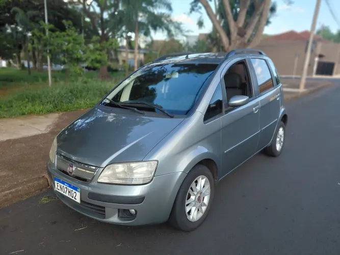 Fiat Idea ELX 1.8 MPI Flex 8V 5P 2010