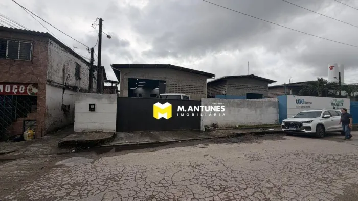 Galpão para Locação com 390m² + área externa, na Imbiribeira