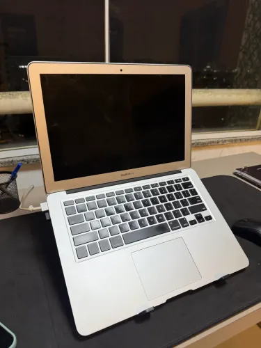 MacBook Air 13? | Intel i5 | 8GB RAM | Excelente Estado