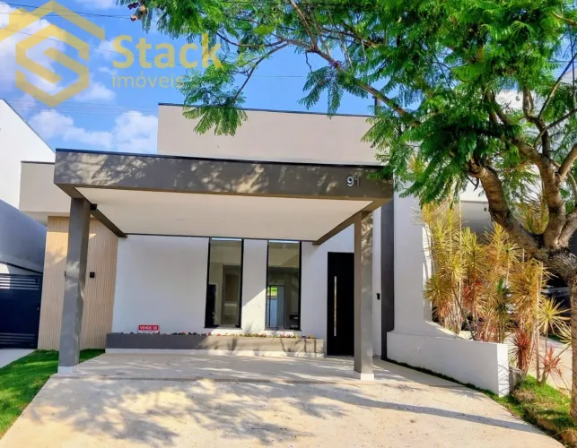 CASA À VENDA COM 3 QUARTOS SENDO 1 SUÍTE NO CONDOMÍNIO PHYTUS EM ITUPEVA/SP!