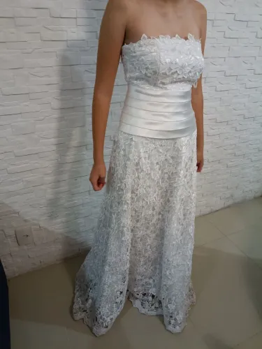Vestido branco .