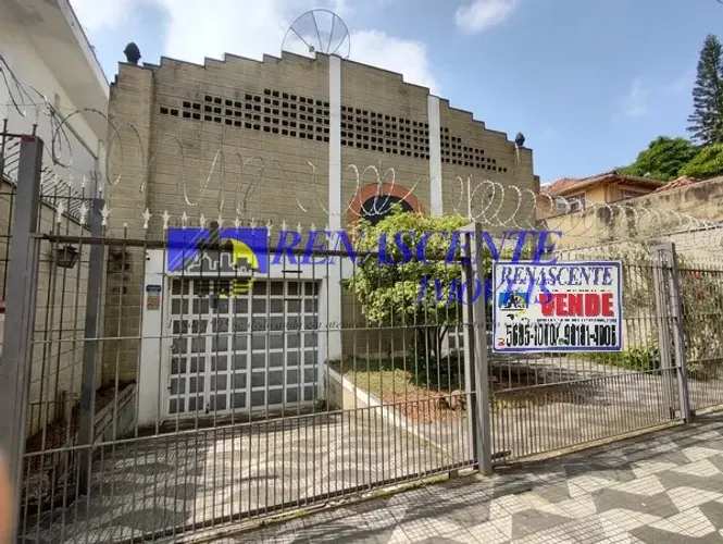 Galpão bem conservado com 3 níveis de piso ao lado da Vila Mascote