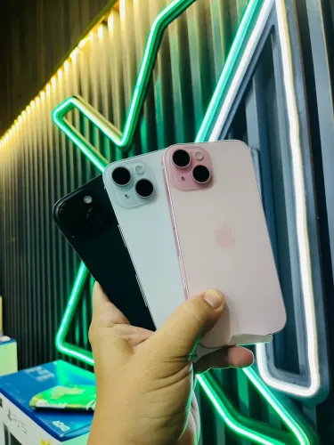 iPhone 15 sem detalhes e várias cores - comece bem essa semana