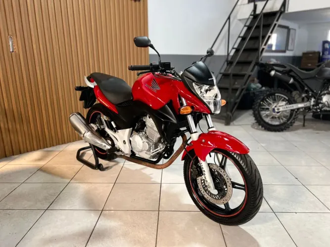 Cb 300R