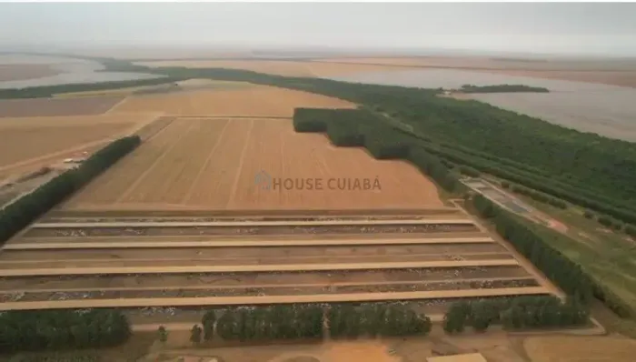 Fazenda de 20.190 mil hectares na região da cidade de Campo Verde no estado do M