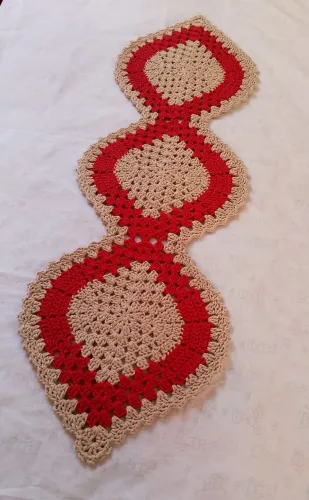 Trilho de mesa de crochê