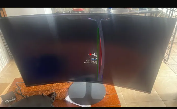 Monitor Curvo Samsung 32? Full HD - R$ 500