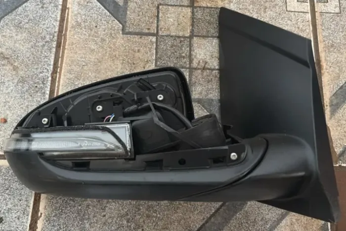 RETROVISOR DIREITO ELÉTRICO COM PISCA HB20 20/24