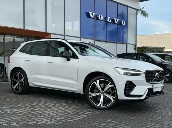 Volvo XC-60 T-8 Ultim.dark 2.0 AWD (híbrido) 2024