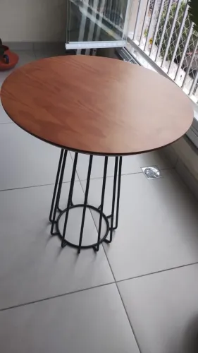 Mesa lateral redonda 60cm Tok Stock