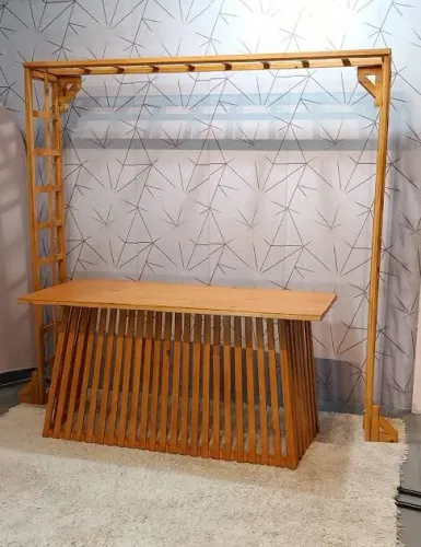 Mesa balcão + pergolado para festas aluguel