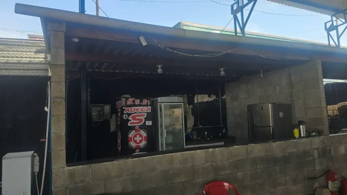 Aluga se lanchonete dentro do lava rapido