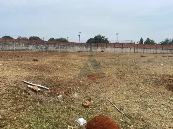 Terreno à venda, 4000 m² por R$ 2.000.000 - Vila Mazzei - Itapetininga/SP