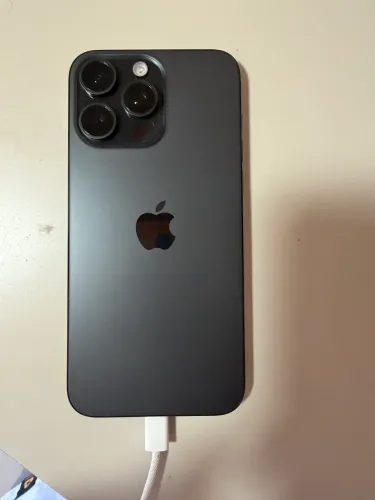 iPhone 15 Pro Max cinza 256G Bateria 90%