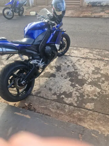 R1 zera