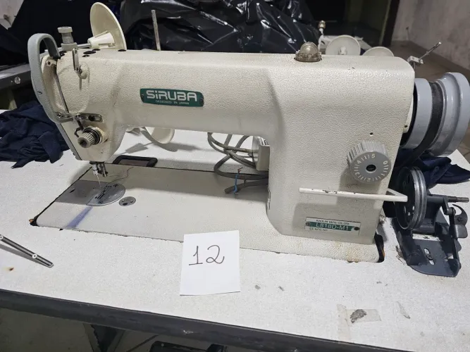 Maquina industrial reta sirubamodelo L818D M1