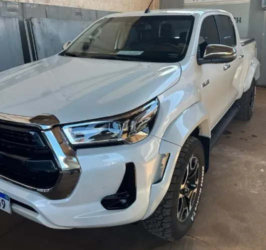 Toyota Hilux CD SRX Plus 4X4 2.8 TDI Die. Aut. 2024