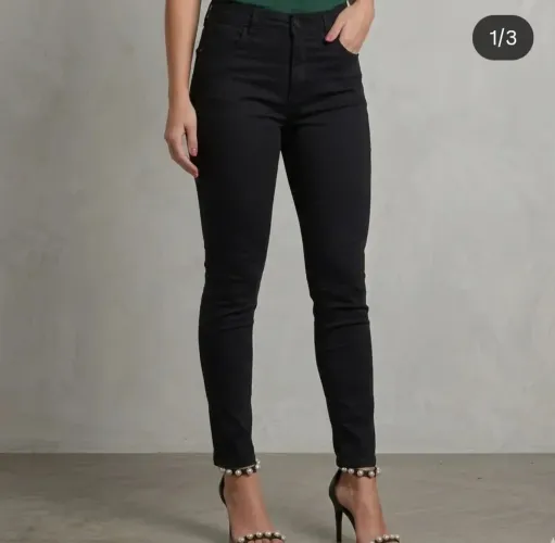 Calça Preta Com Lycra 36