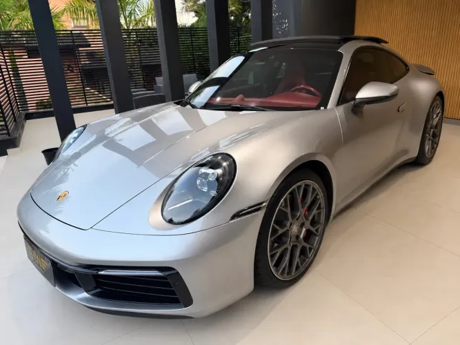 Porsche 911 Carrera 3.0 24V H6 PDK 2020