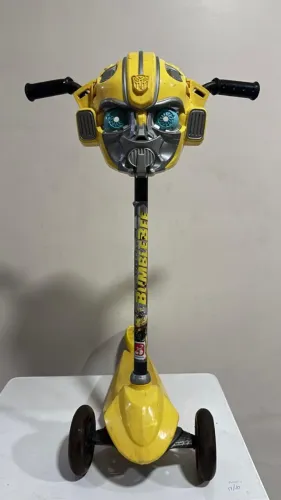 Patinete Infantil 3 Rodas Transformers Bandeirante com LED