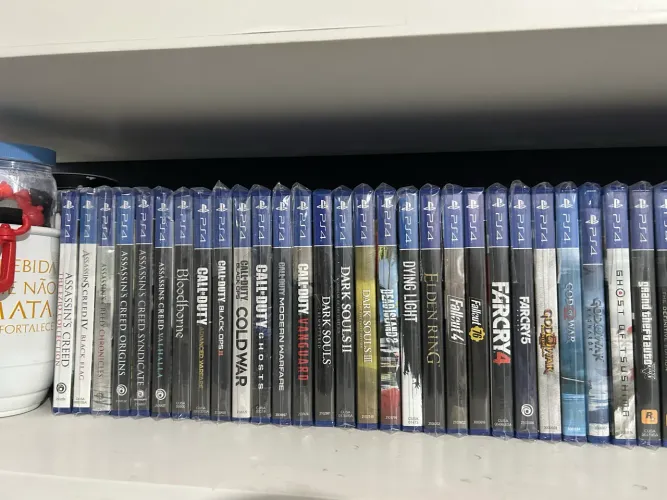 Vendo Jogos PS4