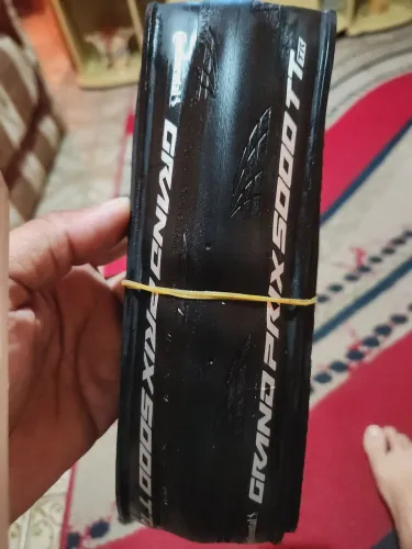 Pneu continental gp5000 TT tr 28" tubelles  usado.
