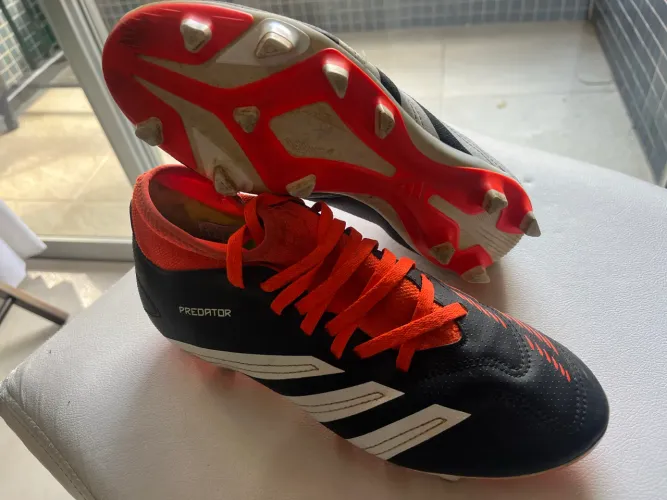 Chuteira Adidas Campo