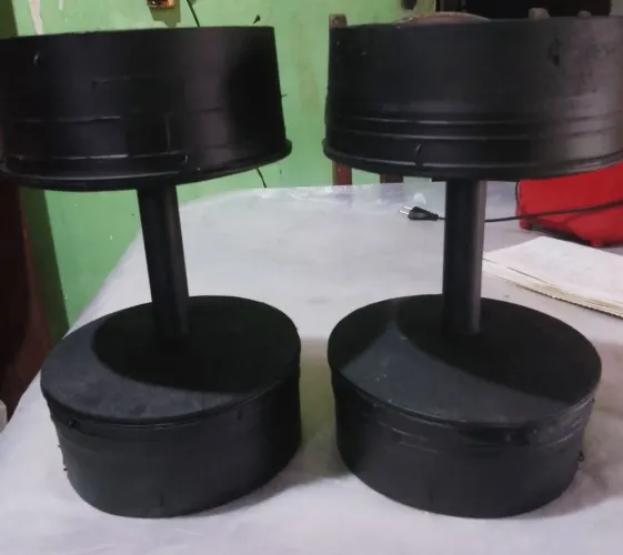 Halteres caseiros de latas fixo 10kg cada