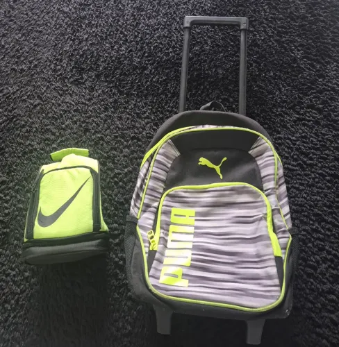 OPORTUNIDADE! Mochila de Rodinha Puma + Lancheira Nike Originais - Importadas