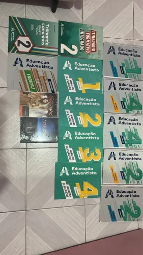 Livros colégio Adventista 2º ano