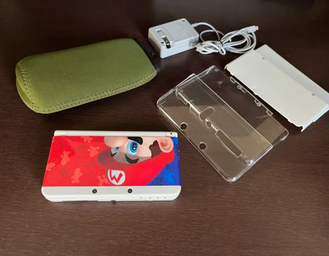 Nintendo New 3DS Edição Especial Super Mario