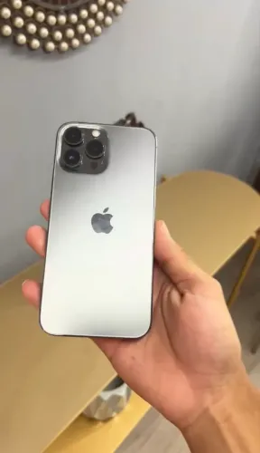 13 pro Max - 1 mês de uso só !