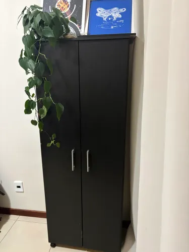 Armário Multiuso Preto com 2 Portas - 1,60m de Altura