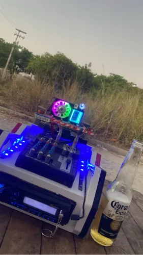 Som automotivo