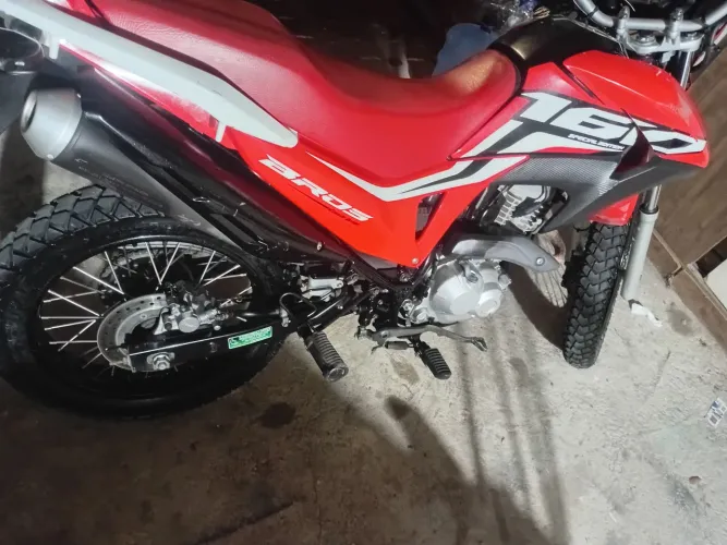 Bros 160 2021 especial edição e uma.crosser 2025