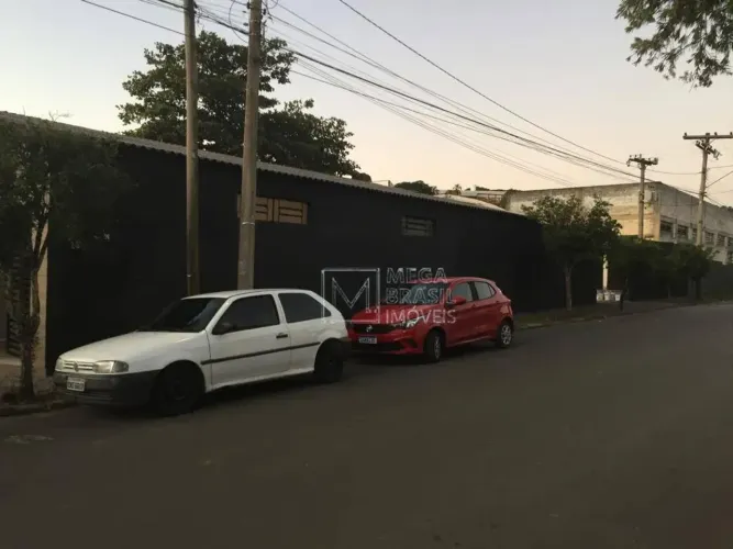 Galpão à venda, 481 m² por R$ 1.500.000,00 - Jardim de Lucca - Itatiba/SP