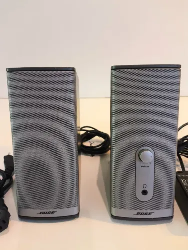 Caixa de Som Bose Companion 2 Series II LIGANDO ( Reparo) PARA NOT /COMPUTADOR