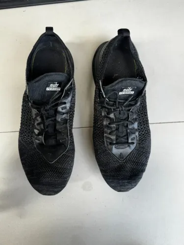 Tênis Nike Flyknit tam 43