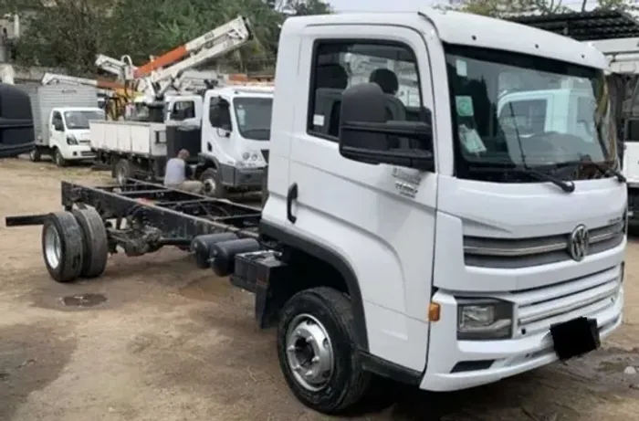VW 11180 Delivery Ano 20/21