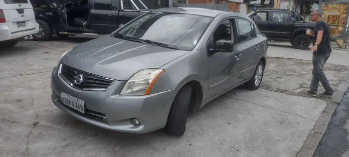 Nissan Sentra S 2.0/ 2.0 Flex Fuel 16V Aut. 2011
