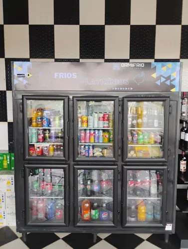 Expositor Vertical 6 portas - A vista tem um descontão